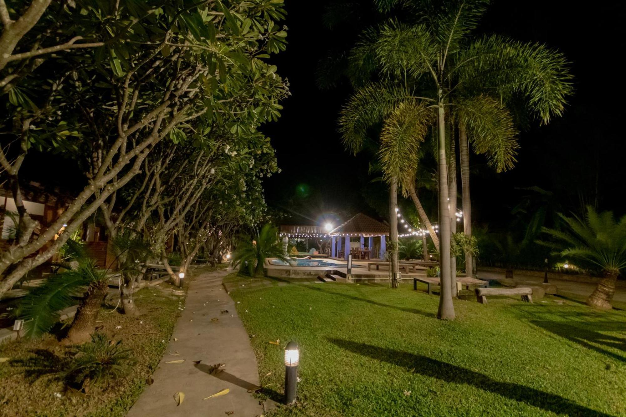 Namsai Resort Kanchanaburi Esterno foto