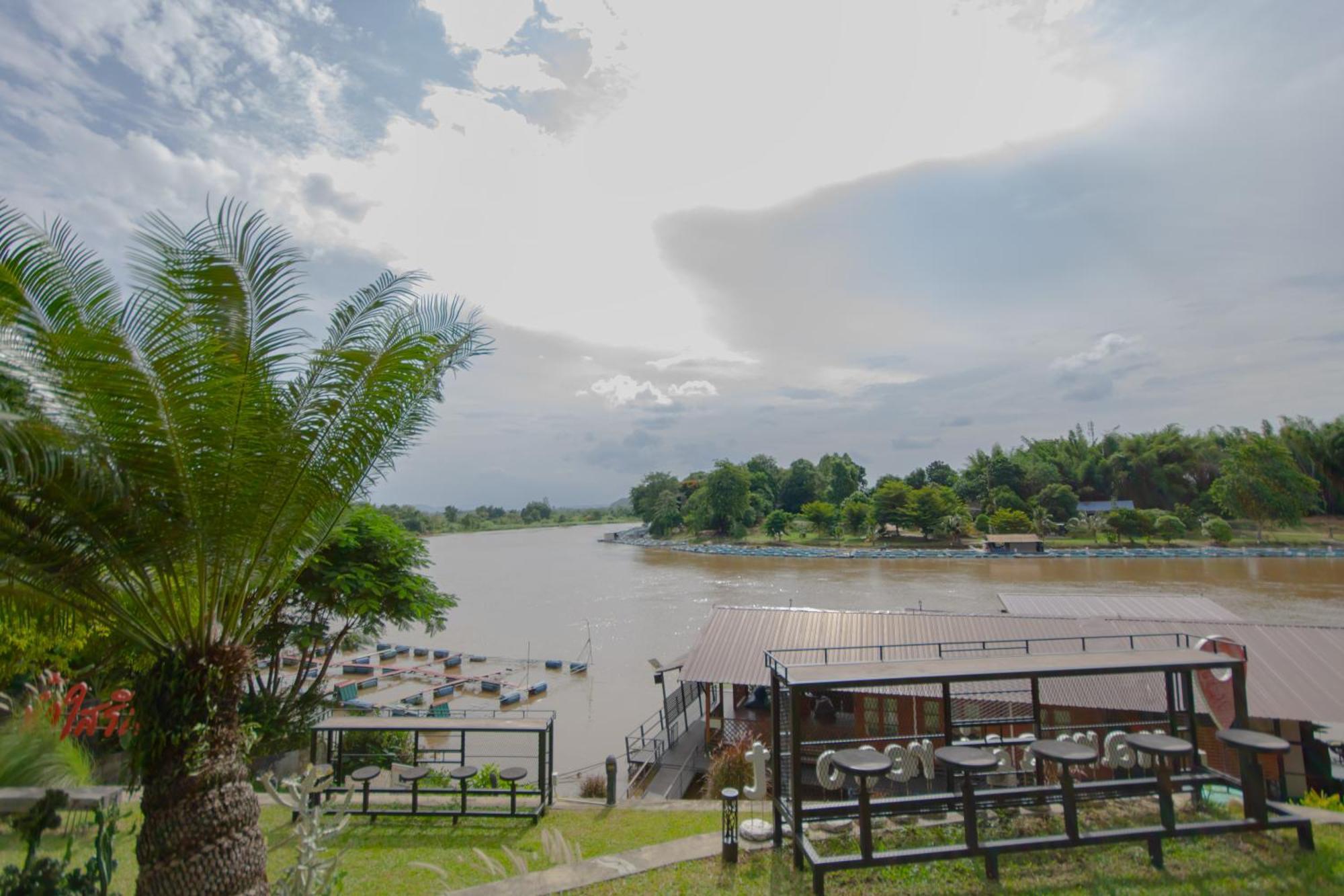 Namsai Resort Kanchanaburi Esterno foto